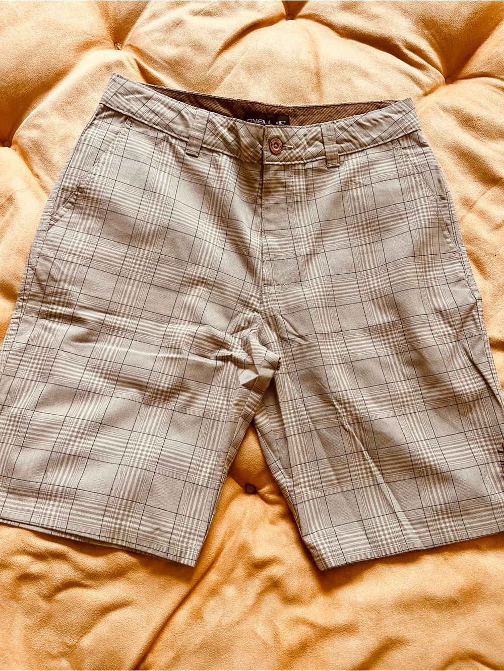 O'Neill Men's Beige Plaid Flat Front Shorts